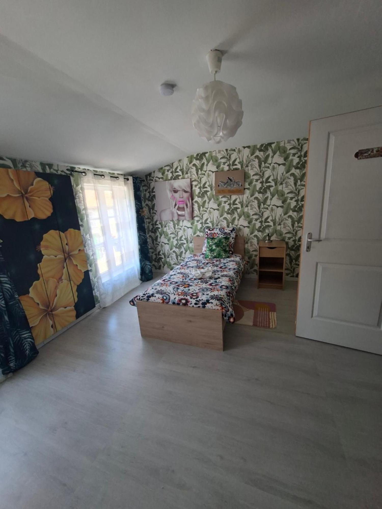 Petite Maison Dans Village De Caractere *